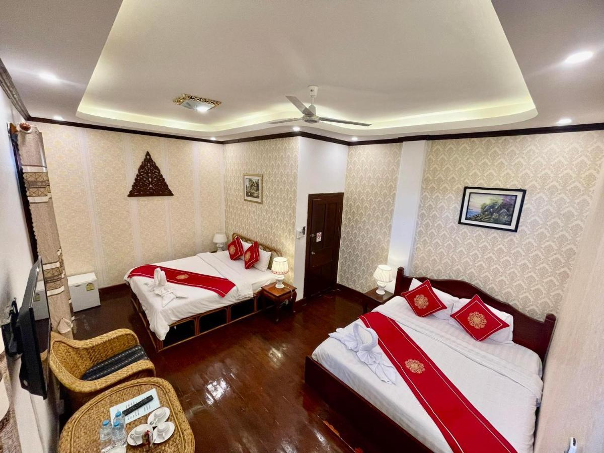 Villa Phathana Boutique Hotel Луанг Прабанг Екстериор снимка