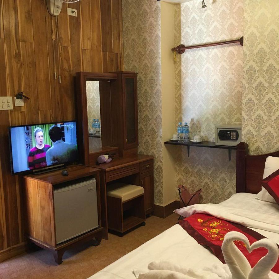 Villa Phathana Boutique Hotel Луанг Прабанг Екстериор снимка