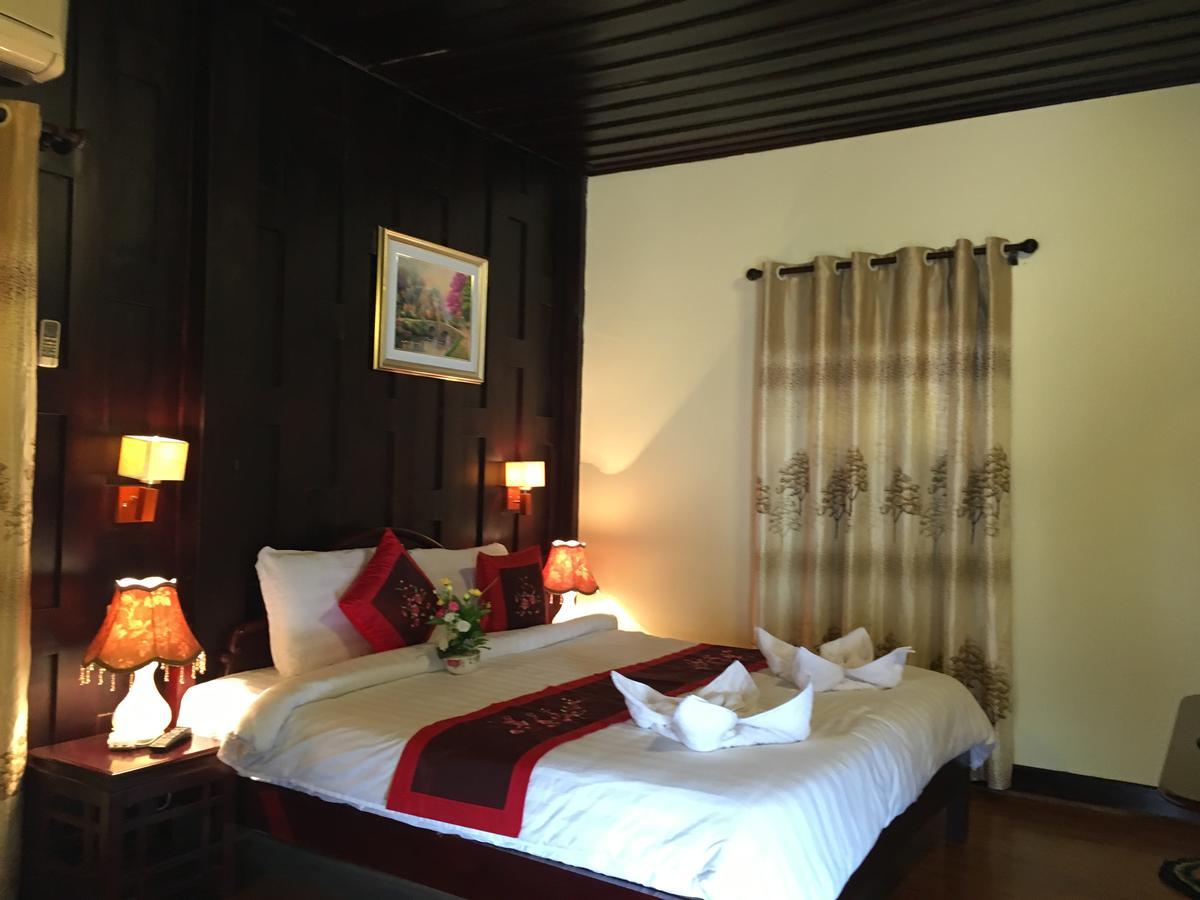 Villa Phathana Boutique Hotel Луанг Прабанг Екстериор снимка
